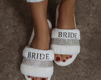 Wedding Slippers, Bride Custom Slippers, Bride Fluffy Rhinestone Slippers, Getting ready slippers, Ivory Rhinestone Bridal slippers-rhin,bol