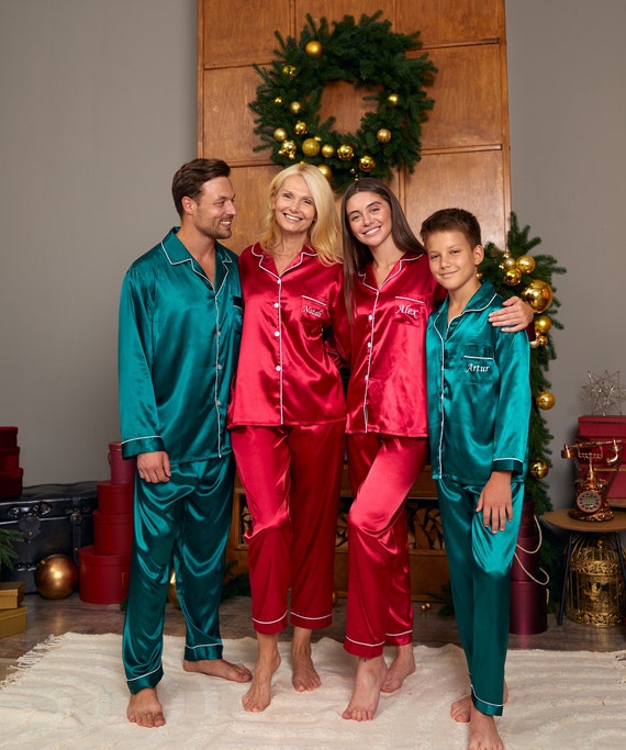 Family Xmas Satin Pjs For, Custom Satin Pajamas, Christmas Pajamas,  Christmas Gift, Green Red Satin Pjs, Personalized Pjs, Xmas Eve Gift-ll 