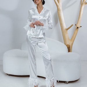 Feather Bridal Pajama, White Bridal Pajama, Wedding pajamas, Bridal shower pjs, Bridesmaids pjs, Bachelorette gifts, Bridal gift- alfresco