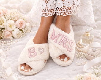 Custom MRS pearls slippers, Bride fluffy Slippers, Custom Bride Slippers, Bride wedding day gifts, Bride slippers, Bridal Shower Gifts-pearl