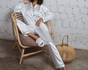 Mrs Custom Pajama set, Getting ready Pajamas, Customized Bridal White Satin Pajama, Honeymoon pajama Gift, Bridesmaids-L+L, Made To Order