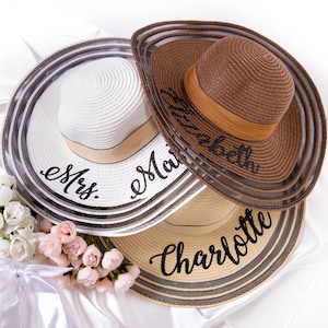 Custom Bridesmaid Sun hats, Bridal party hats, Bachelorette hats, Bridesmaid gifts, Girls Trip Floppy Sun hat, Personalized Hats -st.calligr