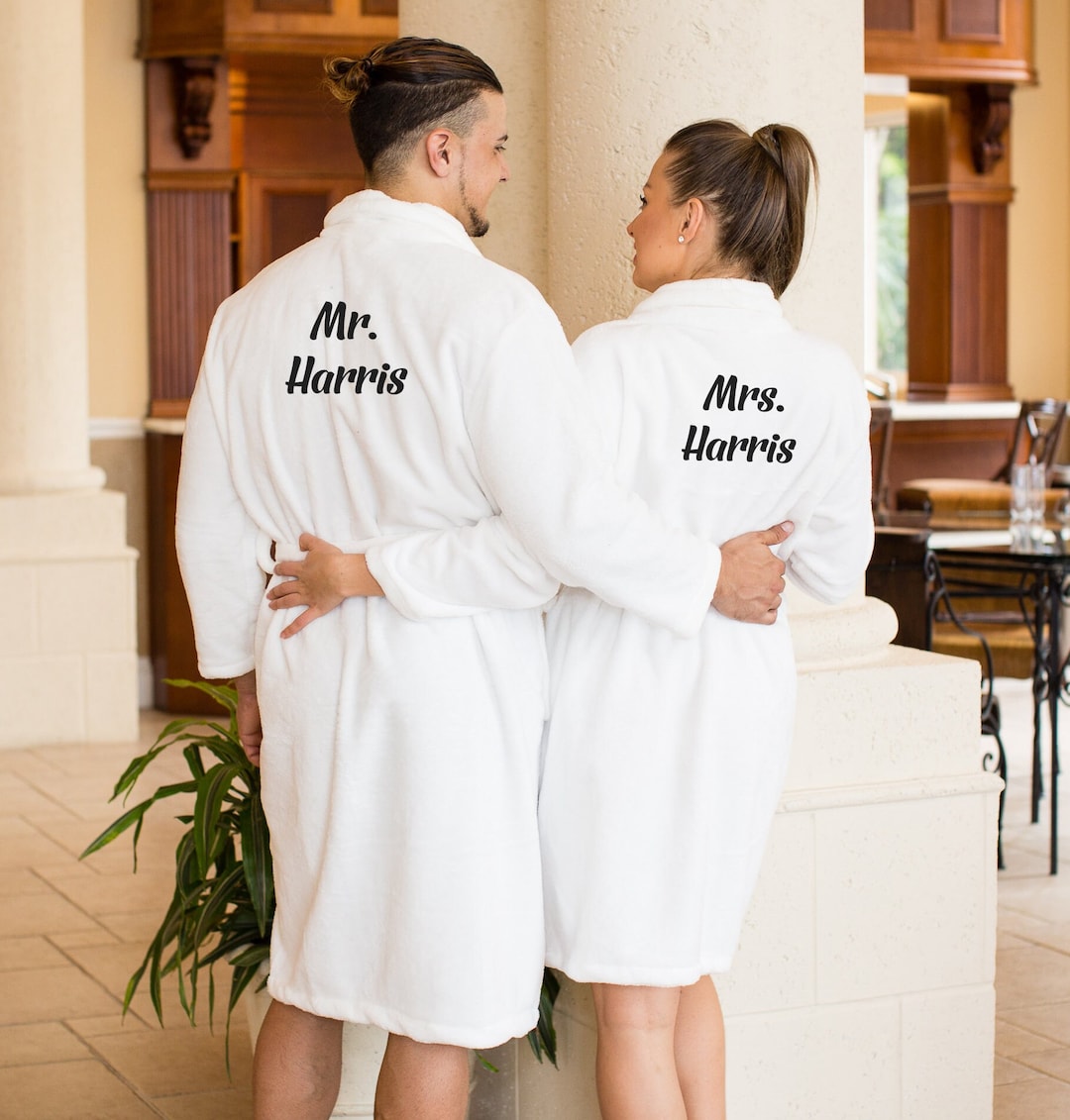 Mr and Mrs Custom Bathrobes for Couple, Monogramed Bathrobes, Custom