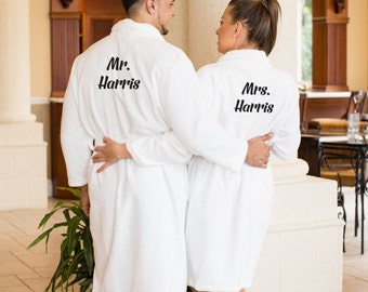 Mr and Mrs Custom Bathrobes for Couple, Monogramed Bathrobes, Custom bathrobes, Wedding gift, King and Queen, Groom and Bride robes-monogram