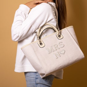 Bride Tote bag, Bridal Gift, Bachelorette bags, Honeymoon beach bag, Customized Bride Bags, Bachelorette totes- chain, pearls, Made To Order image 10