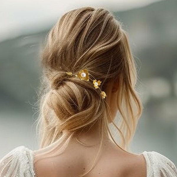 Elegante peineta de novia con flores doradas y perlas - Accesorio moderno para el cabello de boda en latón
