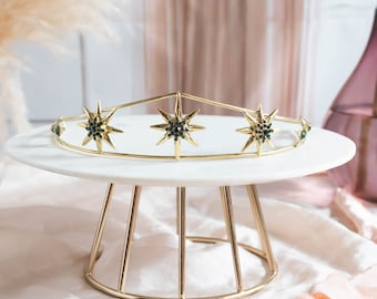 Simple and elegant bridal tiara of light gold color stars inlaid with emerald green crystal, Stunning gold stars Tiara for celestial wedding