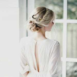 Schlichte und elegante glänzende goldene himmlische Mond- und Sternenhaarnadeln mit tschechischem Kristall, atemberaubendes 3er-Set Hochzeit Haarnadel, Boho Braut