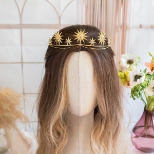 Corona de estrellas de cristal para novia, tiara doble de oro celestial, delicado tocado de boda con forma de estrella, hermoso tocado de estrella para boda celestial