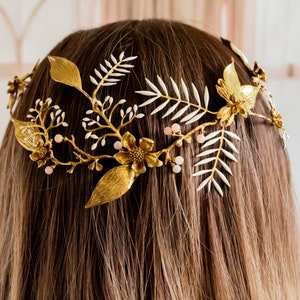 Floral crown with gold and white leaves, Gold vine hair headpiece for boho wedding, Delicate branch flower tiara, Gold flower wedding crown