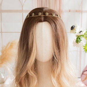 Tiara nupcial con estrellas doradas y cristales azules, tocado de novia estilo art déco, diadema celestial versátil para novia, tocado con estilo de ceremonia