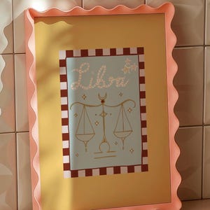 Waage Sternzeichen-Sternzeichen: Farbenfrohes Wohnaccessoire