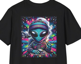 Alien Weed T-Shirt - Alien Smoking a Joint - Stoner 420 Gift - Graphic Tee - Personalization FREE! Space UFO Planet Galaxy -Cannabis Culture