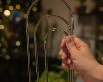 Minimalistic Clear Arch Trellis for Climbing Plants | Hoya Plant Support | Durable Acrylic