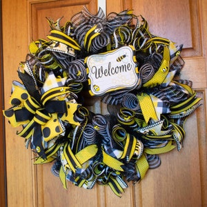 Bumble Bee Wreath | Spring/Summer Wreath | Bee Door Wreath | Front Door Decor | Front Door Wreath | Door Hanger | Year Round Wreath