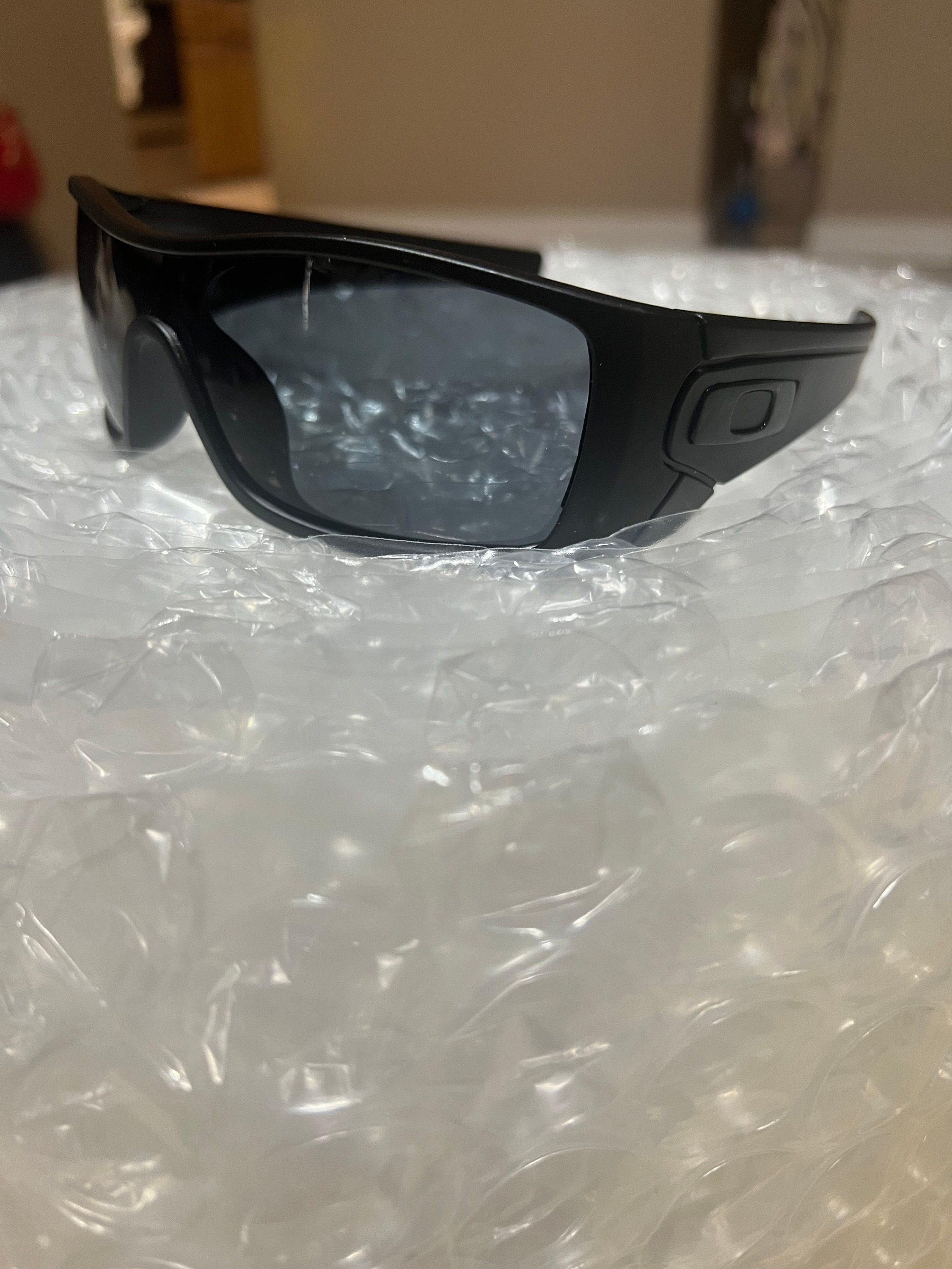 How To Identify FAKE Oakley Juliet Sunglasses In 1 Minute ~ SCAM 