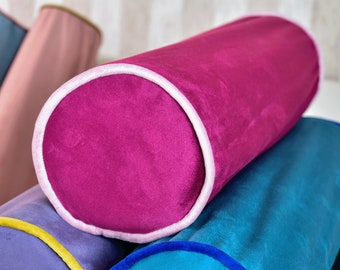 Fuchsiafärgat sammetsbolsterörngott med rosa kantband