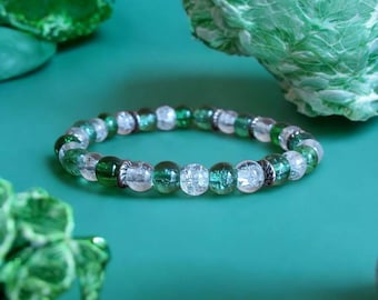St. Patrick's Day Glass Bead Bracelet: Green & White Jewelry
