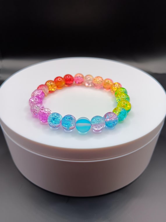 小さなガラスビーズのレインボーブレスレット ガラスビーズ