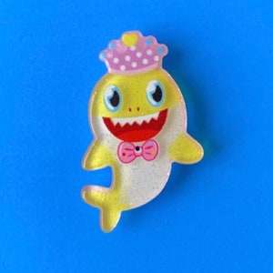 Yellow Shark Coverminder/ Needleminder