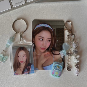 K-pop Girl Group Keychains & Photocards