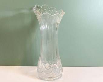 Beautiful EAPG Vase, 9 Finger Swung Vase, Mirror Glass Swung Vase,  US Galloway EAPG, Vintage Glowing Vase