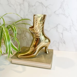 Vintage Brass Ladies Boot Plant Pot or Vase, Shoe Planter, Button Up Ladies Shoe Plant Container, Vintage Victorian Shoe Vase