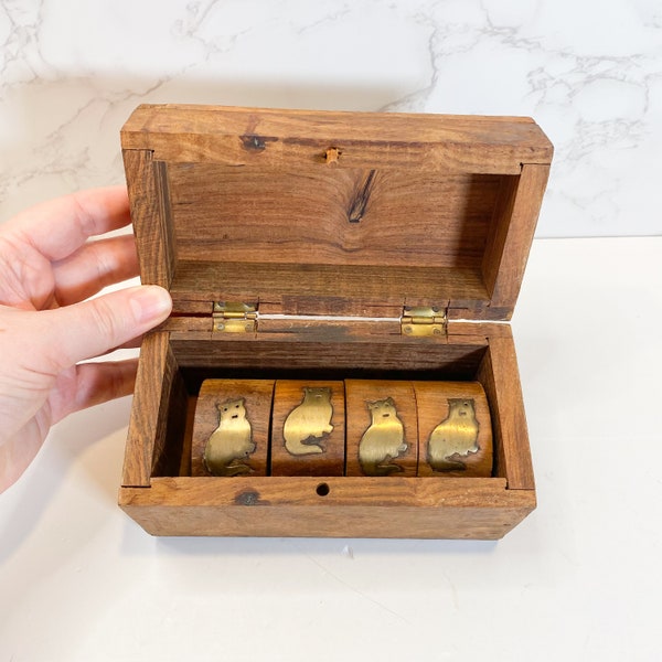 Wood Napkin Rings with Brass Cats in a Matching Storage Box, Wood and Brass Dining Decor, Vintage Wood Napkin Rings, Brass Cat, Trinket Box