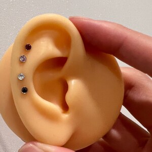 LES 4 POUR 15 !!! Boucles d'oreilles sans fil/anneau de nez/anneau de ventre en forme de diamant. Bouton poussoir/CZ/8 mm/anneau à usage multiple