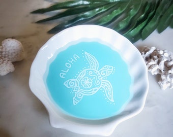 Hawaii Jewelry Dish Gift for daughter in law Resin art Trinket dish gift for mom Hawaii souvenir gift for her Hawaiian Turtle art Ring Dish