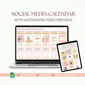 Puede incluir: Un ordenador portátil que muestra una plantilla de calendario de redes sociales en la pantalla. El calendario está diseñado para ayudar a planificar el contenido mensual de las redes sociales. La plantilla está en formato Google Sheets e incluye una vista previa de cómo se verán las publicaciones en las redes sociales. El texto en la pantalla dice "Planifica tu contenido mensual" y "Planificador de contenido de redes sociales con vista previa de feed automatizada".