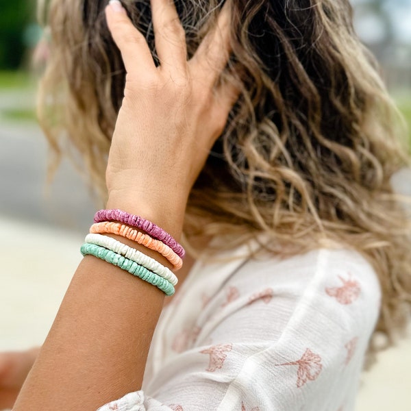 Puka Shell Bracelets| Beach Jewelry| Aqua Green Bracelet| Coral Bracelet| Purple Bracelet| White Bracelet| Boho Bracelet| Womens Bracelet