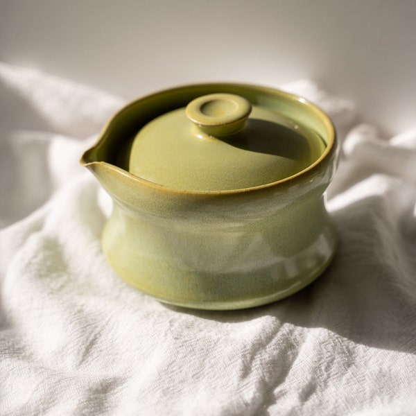 Tea Tell Truth X Bethany Gai Wan/ Tea Pot (Green + Yellow)