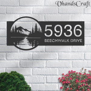 Personalisiertes Lake & Pine Adressschild aus Metall: Hausnummer, Gartenstecker
