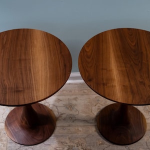 Sculpted Walnut End Table, Side table