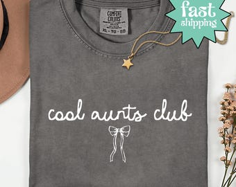 Comfort Colors® Cool Aunts Club Shirt, Coquette Bow Aunt Shirt, Gift for Aunt to Be, Pregnancy Announcement, New Auntie Shirt, Bet Aunt Tee
