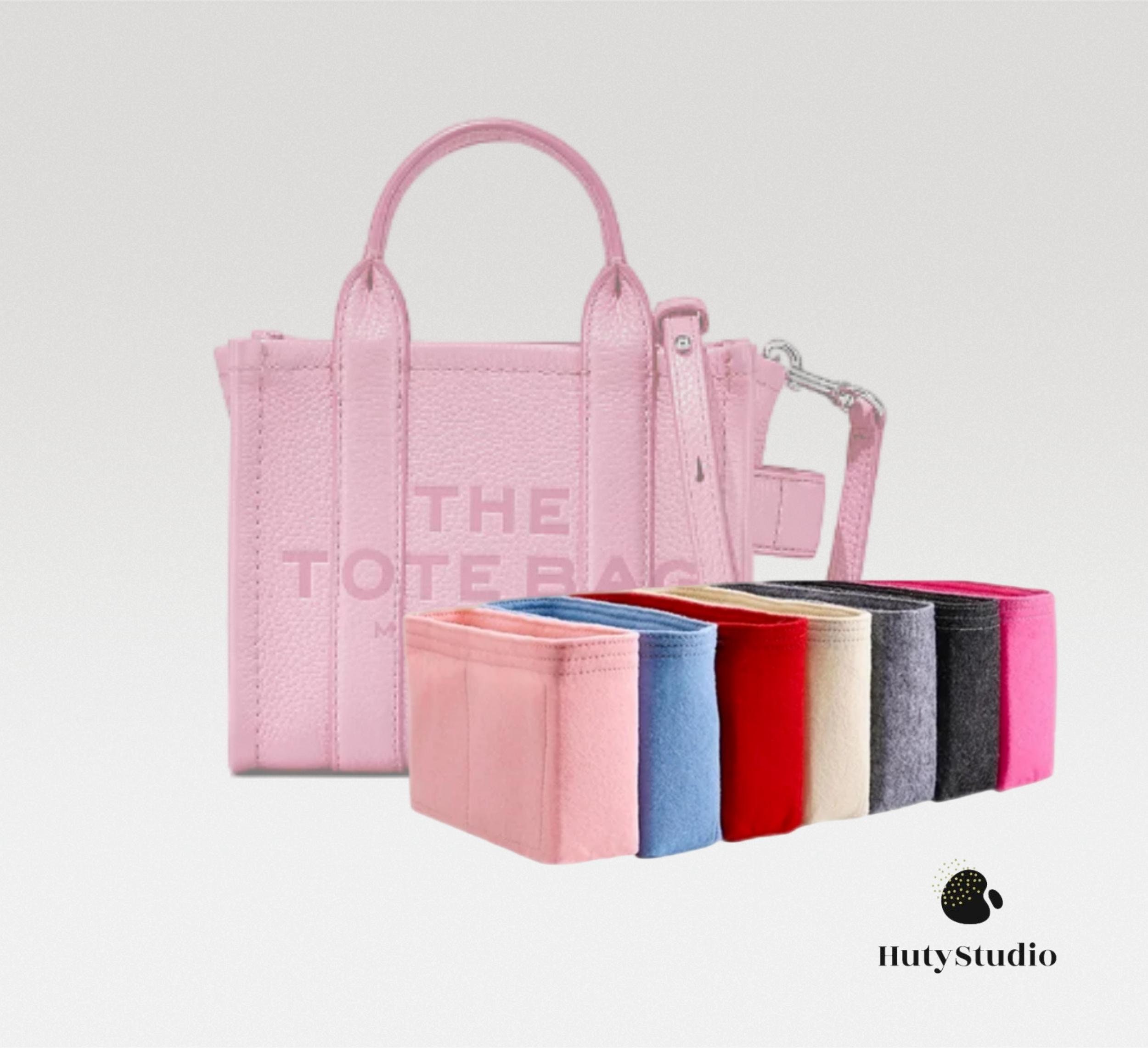 Marc Jacobs 'the Small Traveler' Tote in Pink