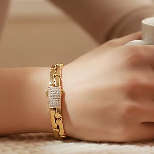 14K Gold Mariners Link Chain Bracelet For Women: 9MM Wide Thick Weave