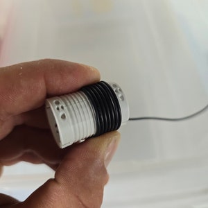 3. Bobina de resonancia de antena de media onda con alimentación final para radioaficionados. "Bobina de tipo"