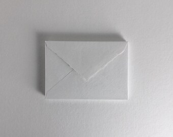 Sobres de algodón blanco hechos a mano con borde irregular, 6.4" x 9" (C5) // Sobres para invitaciones, bodas artísticas, sobres para bodas, sobres para confirmación de asistencia