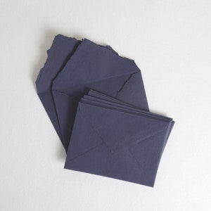 13 cm x 18 cm, blaues Büttenpapier Umschläge // Einladungs Umschläge, Baumwoll Umschläge, Fine Art Hochzeit, Hochzeitsumschläge