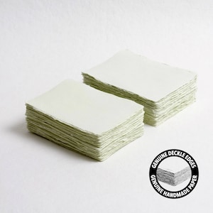 4,875" x 3,5" (4 barre) 300 g/m², carta con bordo deckle verde salvia // carta di cotone, carta per inviti, matrimonio d'arte, carta per calligrafia