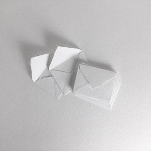 3.625 "x 5.125" (4-Bar), Weiße Büttenrand Umschläge // Einladung Umschläge, Baumwolle Umschläge, Fine Art Hochzeit, Hochzeitsumschläge