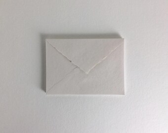 Sobres de algodón hechos a mano color rosa empolvado con borde irregular, 6.4" x 9" (C5) // Sobres para invitaciones, bodas artísticas, sobres para bodas, sobres para confirmación de asistencia