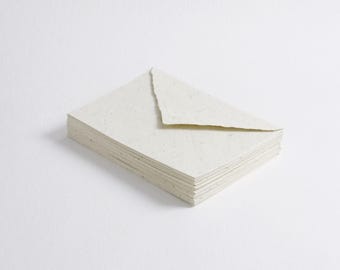 Sobres de algodón hechos a mano con borde irregular, 6.4" x 9" (C5), color marfil y paja // Sobres para invitaciones, bodas de bellas artes, sobres para bodas