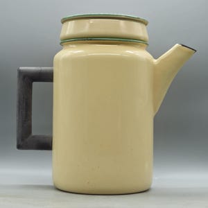 Jaren 1930 Kockums Emaljerverk Zweden &quot;Cream Lux&quot; retro geëmailleerde koffiepot / theepot | Kockums Jernverks | Vintage Zweeds emaille