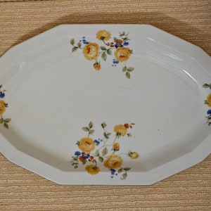 1920s Adolf Laufer Trnovany Czechoslovakia Porcelain Platter / Tray / Oval Plate with Floral Decorations | Vintage Czech Porcelain