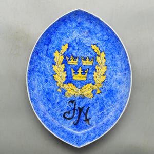 1950s Rosenthal Germany Porcelain Oval Plate With Swedish Three Crowns Hand-Painted Decorations | Tre Kronor | Vintage German Porcelain