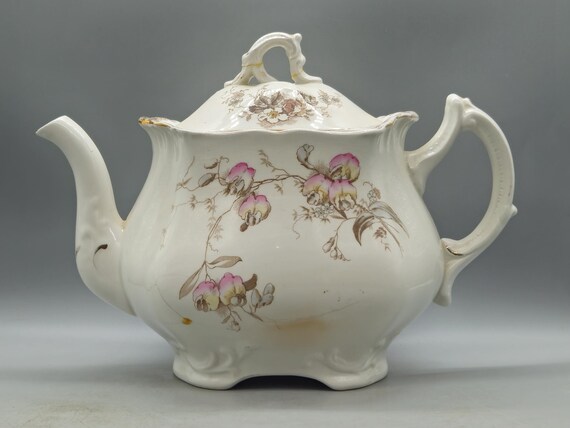 1800s Alfred Meakin Tunstall England Earthenware Teapot | Royal
