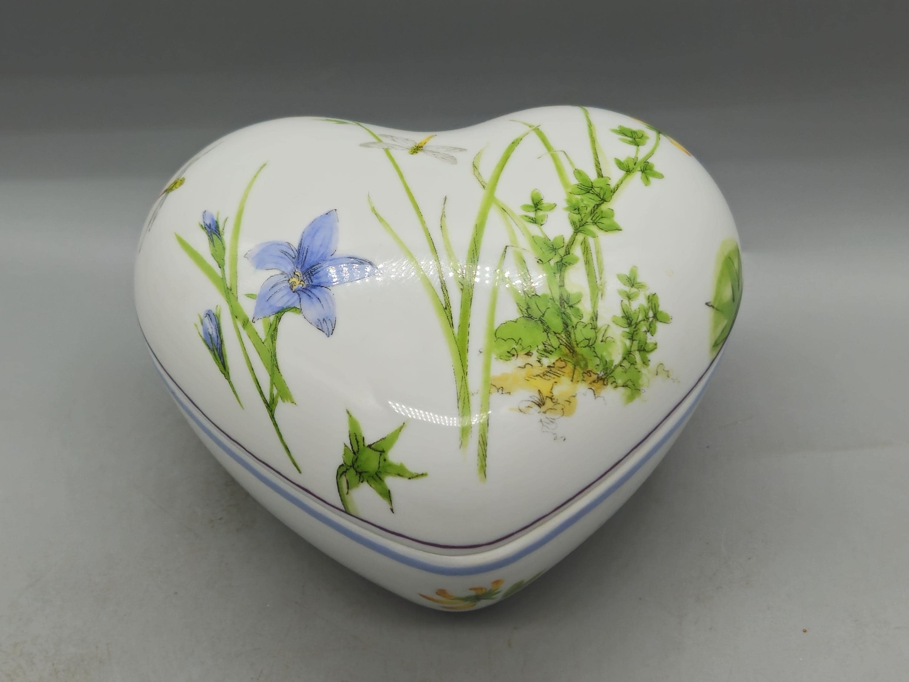 hutschenreuther　瓶 1970s Lorenz Hutschenreuther Selb Bavaria Porcelain Heart-shaped